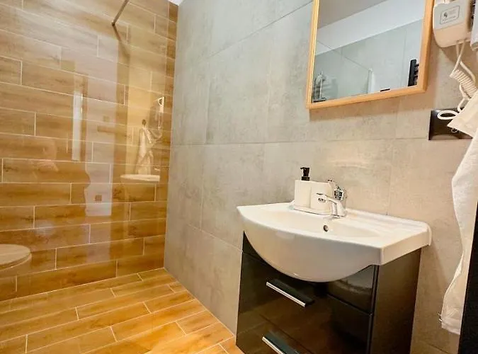 Bed & Breakfast Czerwone Korale 3*