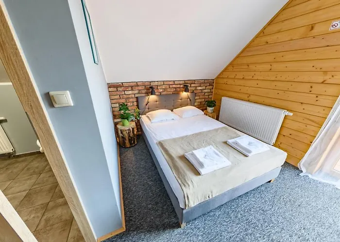 Bed & Breakfast Czerwone Korale 3*